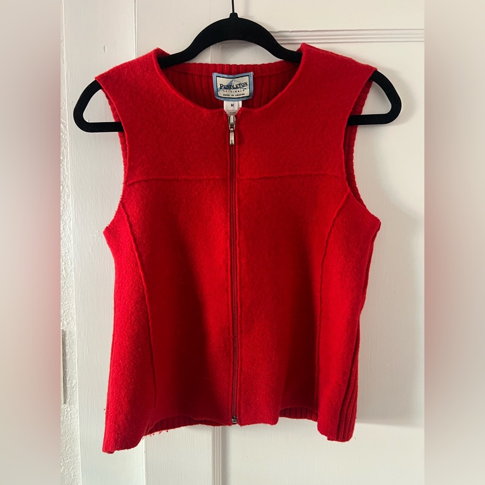 Women’s vintage Pendleton red zip vest, 100% merino wool, size M